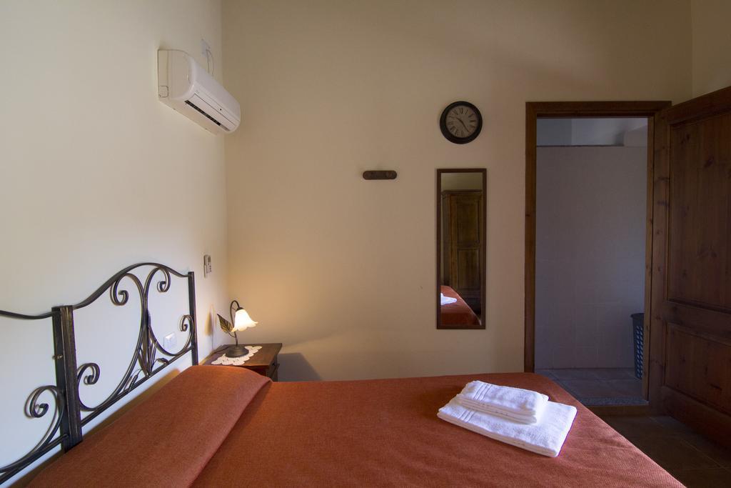 Agriturismo Sa Rocca Iglesias Ngoại thất bức ảnh