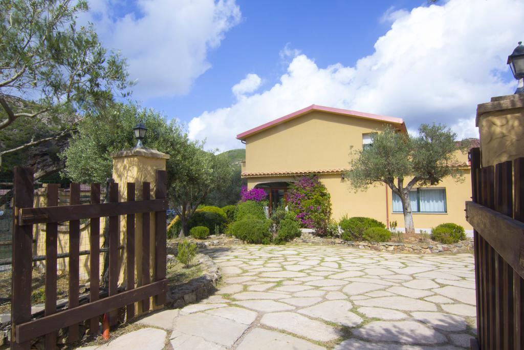 Agriturismo Sa Rocca Iglesias Ngoại thất bức ảnh